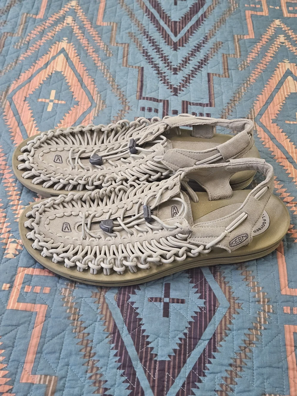Keen UNEEK Sandals in Light‎ Beige